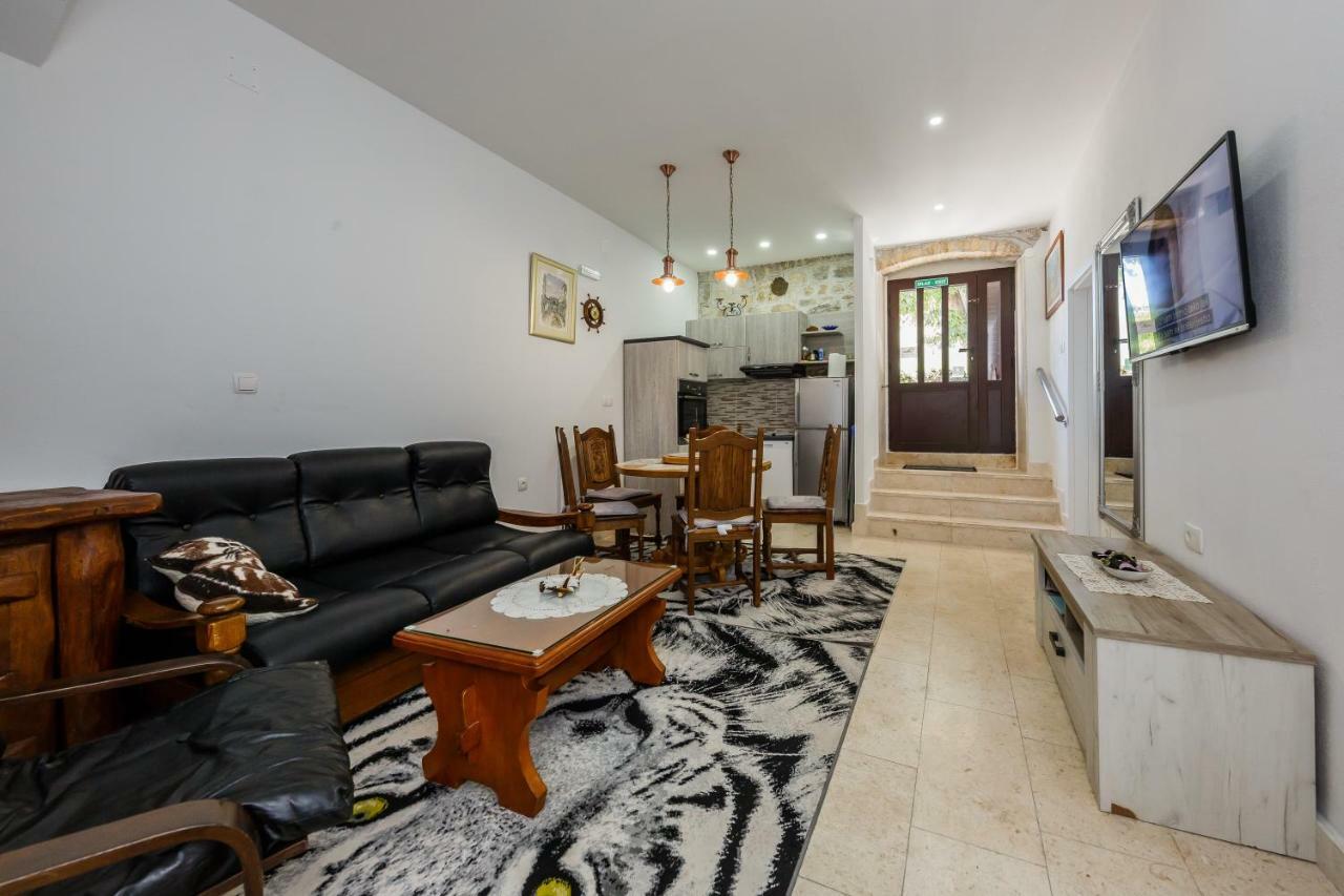 Apartman Lavanda Kaštela Exterior foto