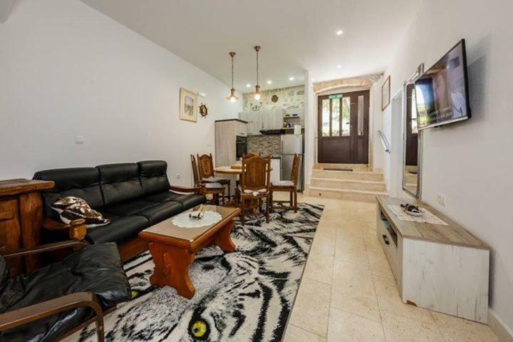 Apartman Lavanda Kaštela Exterior foto